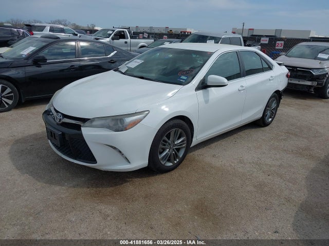 4T1BF1FKXHU401772 Toyota CAMRY SE