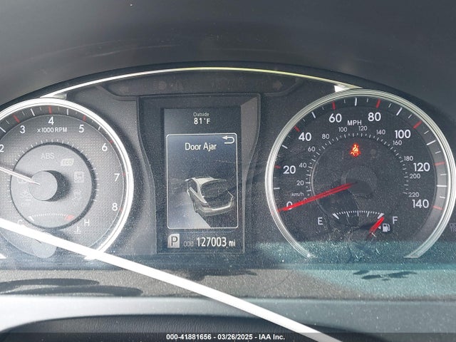 4T1BF1FKXHU401772 Toyota CAMRY SE