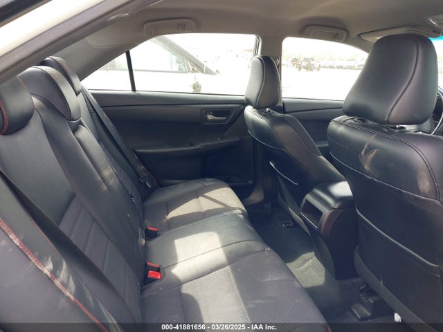 4T1BF1FKXHU401772 Toyota CAMRY SE