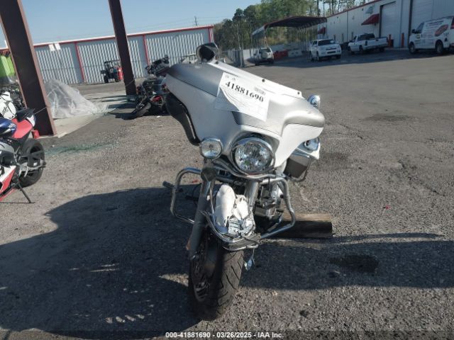 2009 HARLEY-DAVIDSON FLHTCU 1HD1FC4179Y676630 Photo 4