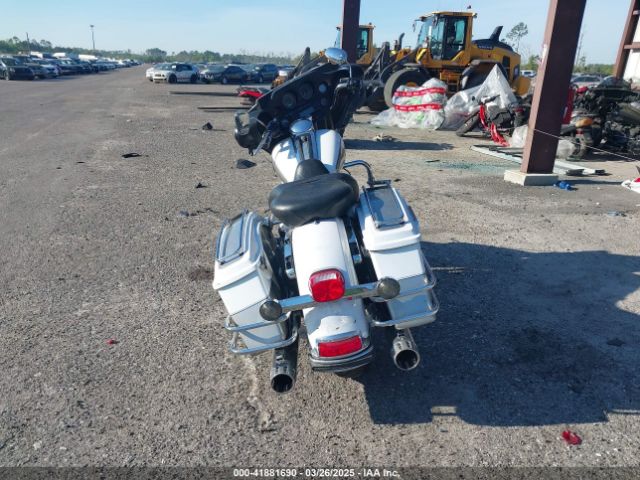 2009 HARLEY-DAVIDSON FLHTCU 1HD1FC4179Y676630 Photo 5