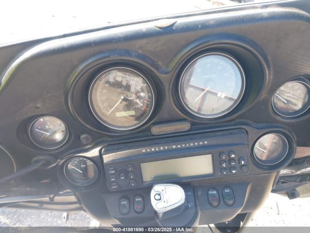 2009 HARLEY-DAVIDSON FLHTCU 1HD1FC4179Y676630 Photo 6