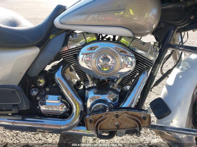 2009 HARLEY-DAVIDSON FLHTCU 1HD1FC4179Y676630 Photo 7