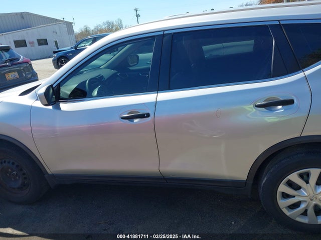 JN8AT2MT2GW013906 Nissan ROGUE S