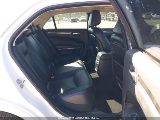 2C3CCAEG3KH536492 Chrysler 300 Limited
