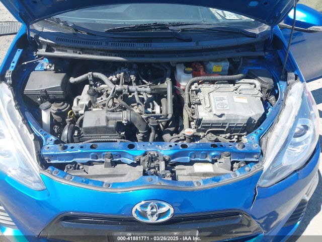 JTDKDTB37G1117861 Toyota Prius C Two