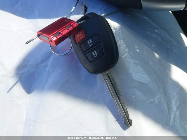JTDKDTB37G1117861 Toyota Prius C Two