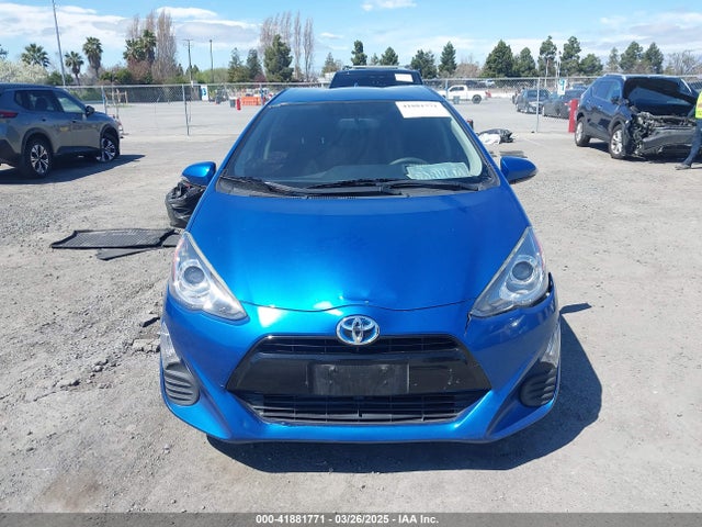 JTDKDTB37G1117861 Toyota Prius C Two