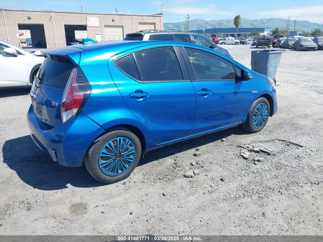 JTDKDTB37G1117861 Toyota Prius C Two