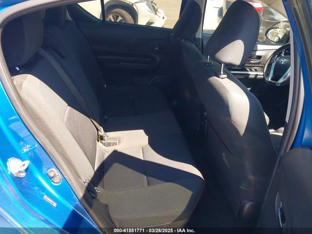 JTDKDTB37G1117861 Toyota Prius C Two
