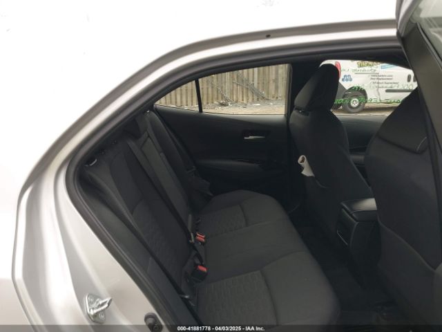 JTND4MBE4N3168134 Toyota COROLLA SE