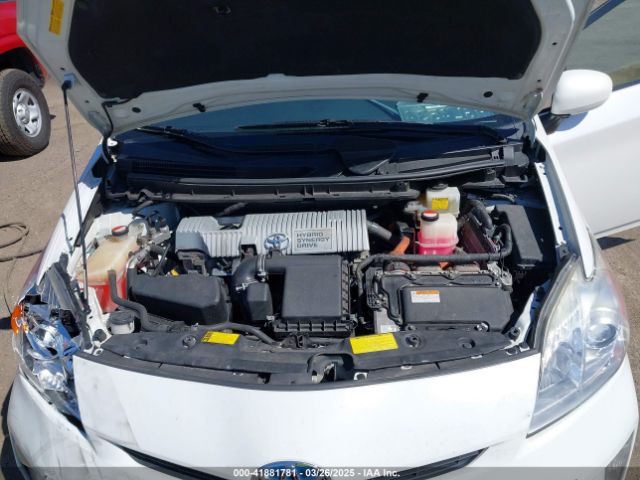 JTDKN3DU8E0378227 Toyota Prius Three