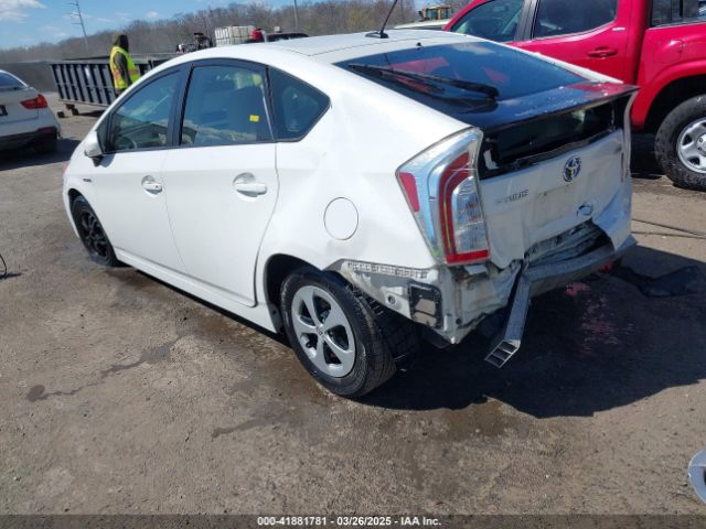 JTDKN3DU8E0378227 Toyota Prius Three