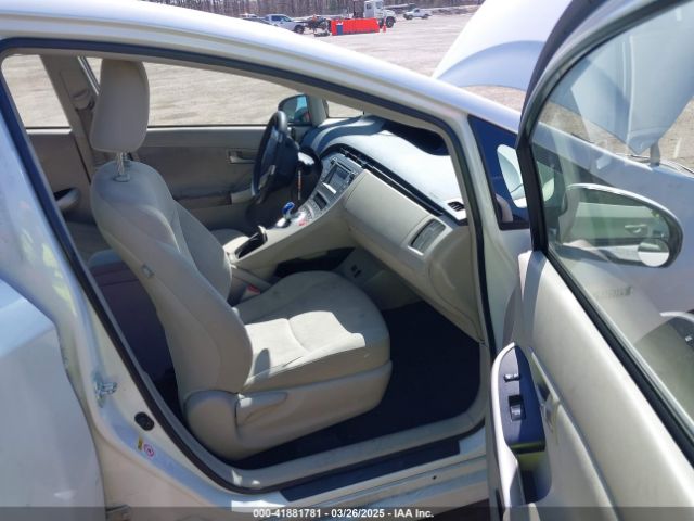 JTDKN3DU8E0378227 Toyota Prius Three