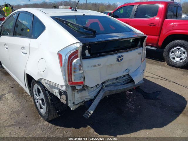 JTDKN3DU8E0378227 Toyota Prius Three