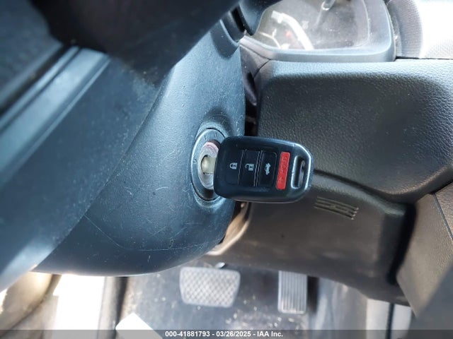 2HGFC2F58JH507677 Honda Civic Lx