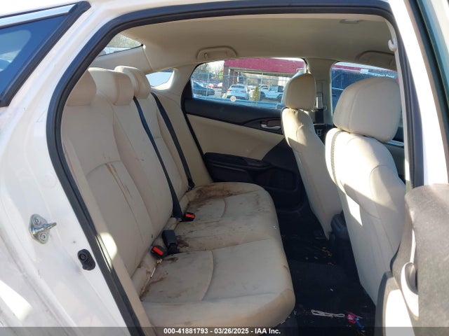 2HGFC2F58JH507677 Honda Civic Lx