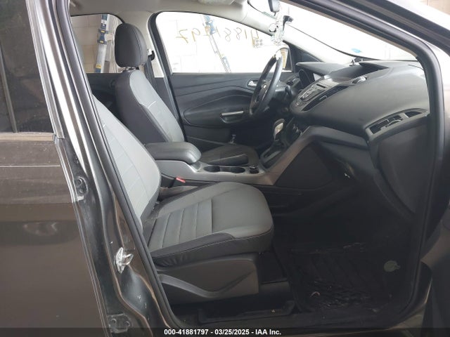 1FMCU9G94FUA46437 Ford ESCAPE SE