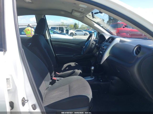 3N1CN7AP8JL872775 Nissan Versa 1.6 Sv