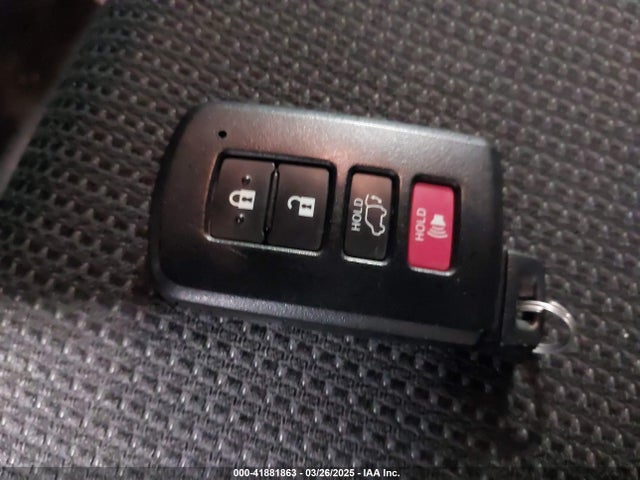 2T3RFREV0JW715761 Toyota Rav4 Adventure
