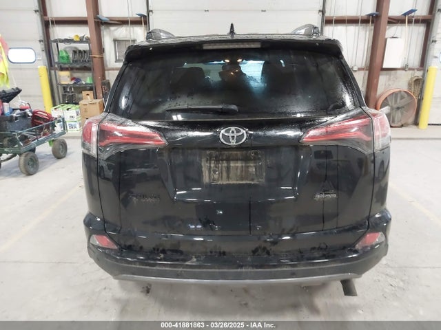 2T3RFREV0JW715761 Toyota Rav4 Adventure