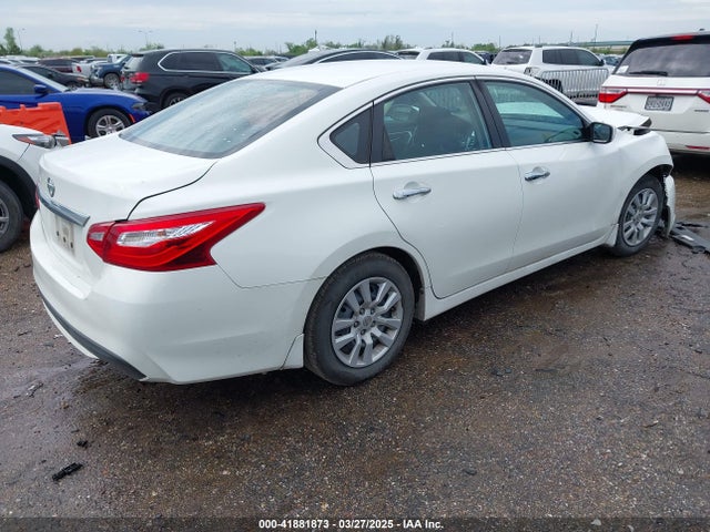 1N4AL3AP0HC498385 Nissan Altima 2.5 S