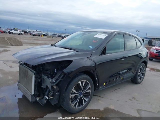 1FMCU0G60NUB01711 Ford ESCAPE SE