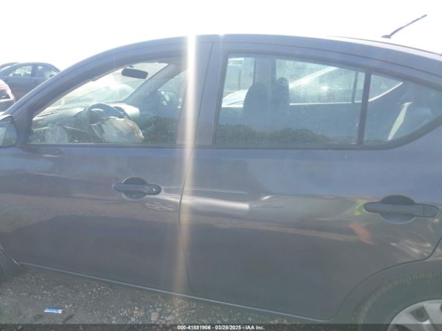 3N1CN7AP2FL819447 Nissan Versa 1.6 S+