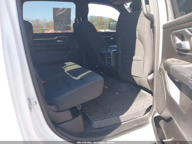1C6SRFFT8RN107517 RAM 1500 Big Horn  4x4 5'7 Box