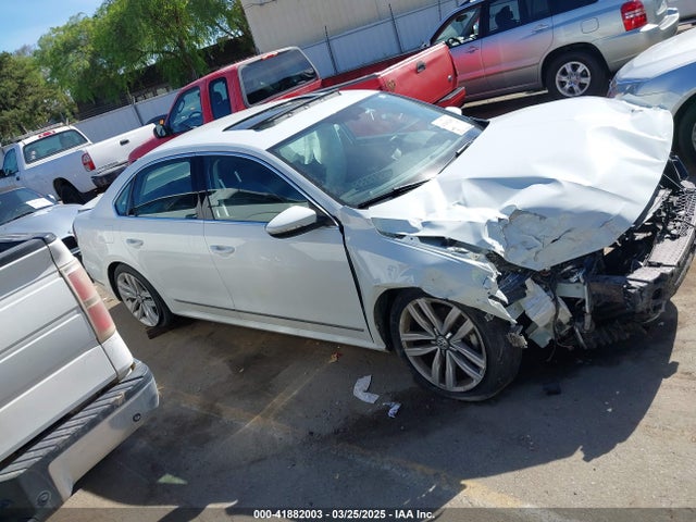 1VWGT7A30HC053652 Volkswagen Passat 1.8t Se