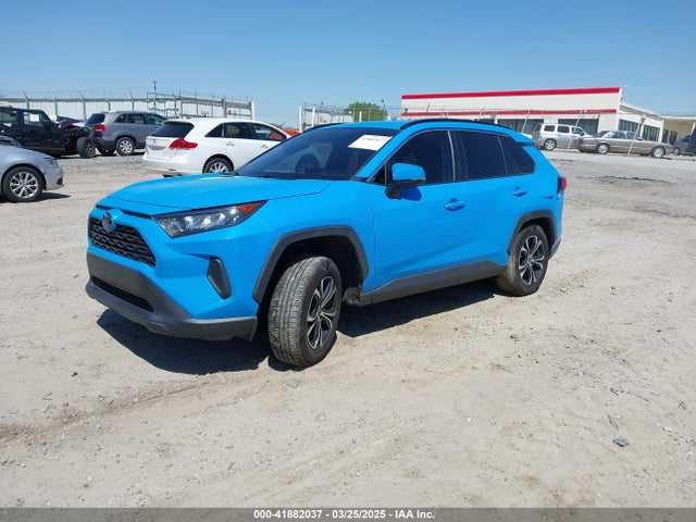 JTMK1RFV6KD035067 Toyota RAV4 LE