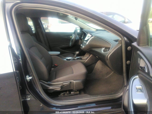 1G1ZD5ST7PF223121 Chevrolet Malibu Fwd 1lt