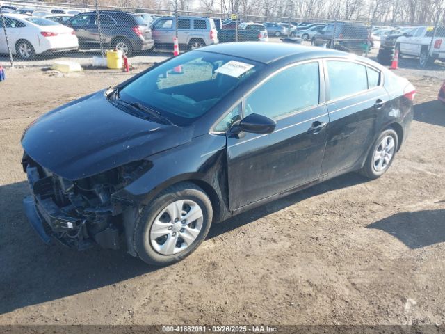 3KPFL4A7XHE070886 KIA FORTE LX