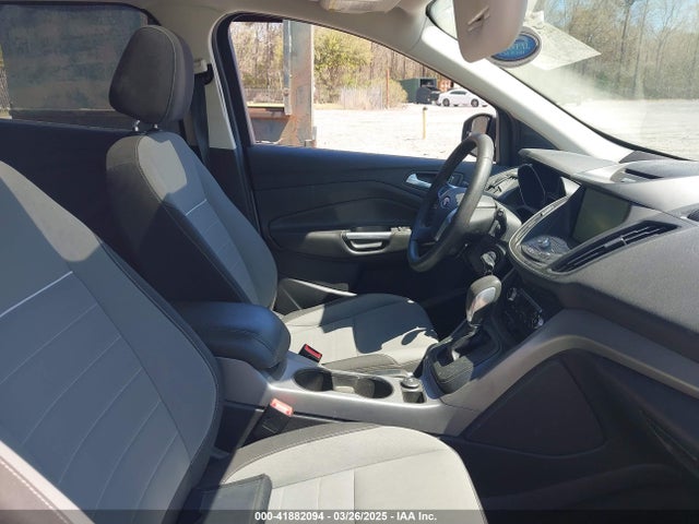 1FMCU0GX9EUC48599 Ford ESCAPE SE