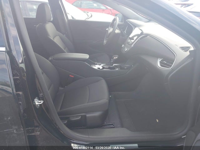 1G1ZD5ST7SF151359 Chevrolet Malibu Fwd 1lt