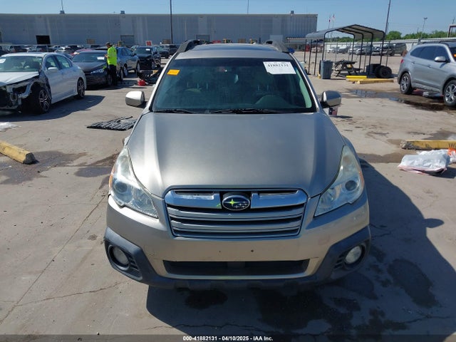 4S4BRCLC8E3300070 Subaru Outback 2.5i Limited