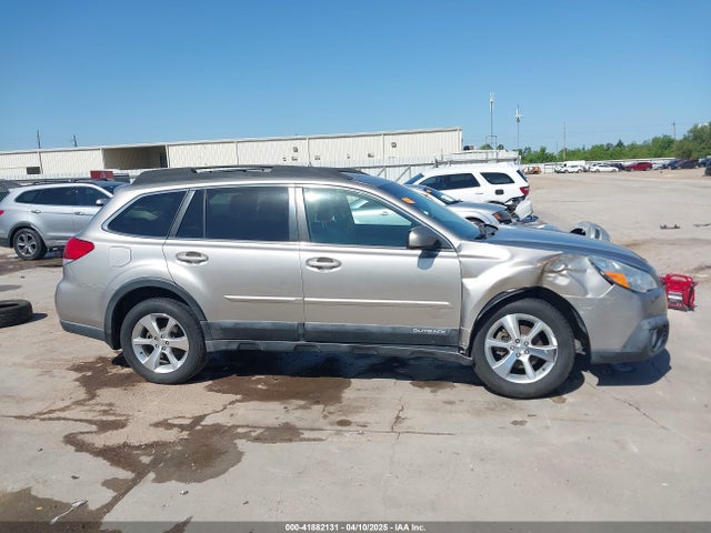 4S4BRCLC8E3300070 Subaru Outback 2.5i Limited