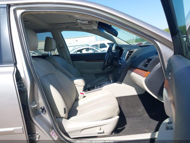 4S4BRCLC8E3300070 Subaru Outback 2.5i Limited