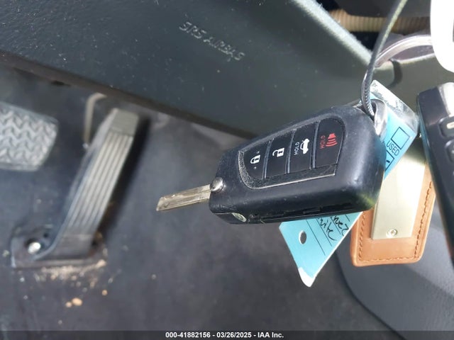 4T1B11HK6JU548057 Toyota CAMRY SE