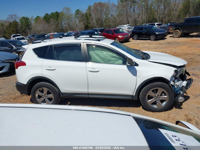 JTMRFREV7FJ038620 Toyota Rav4 Xle
