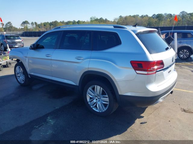 2019 VOLKSWAGEN ATLAS 1V2UR2CA9KC527512 Photo 2