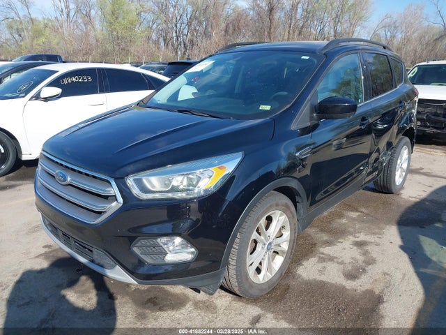 1FMCU0GD8HUE69279 Ford ESCAPE SE