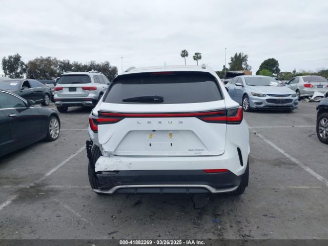 2T2KGCEZ4SC064091 Lexus Nx 350 F Sport Handling
