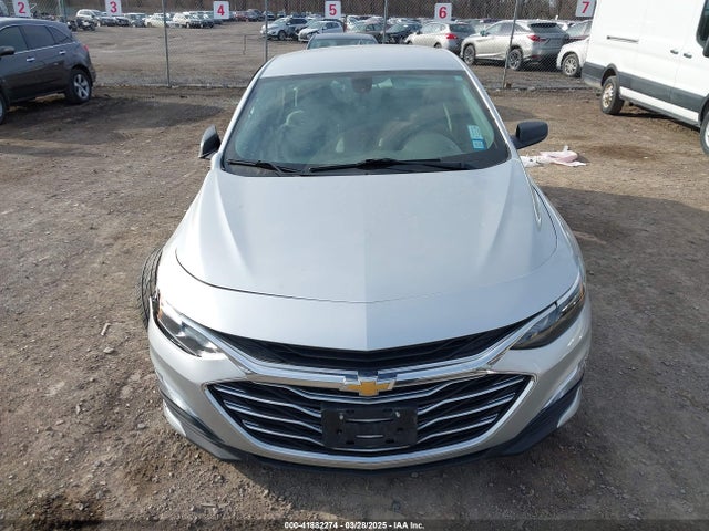1G1ZC5ST7KF177382 Chevrolet Malibu 1fl