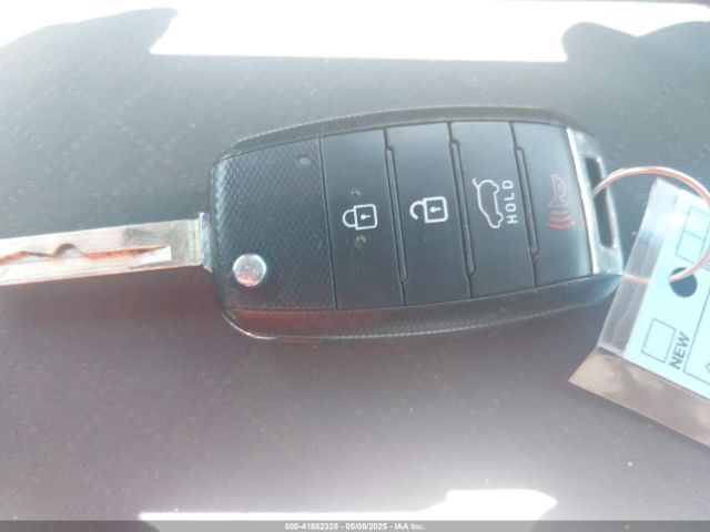 5XYPGDA32JG431719 KIA Sorento 2.4l Lx