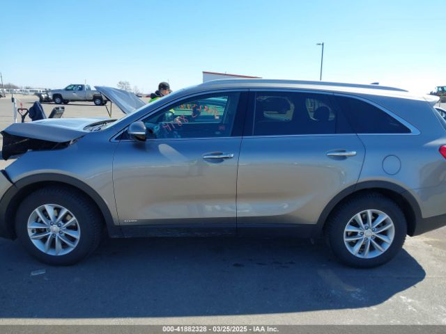 5XYPGDA32JG431719 KIA Sorento 2.4l Lx