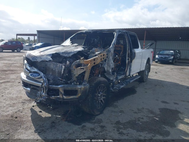 1FT7W2BT7KEG24271 Ford F-250 Lariat