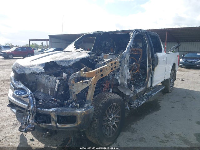 1FT7W2BT7KEG24271 Ford F-250 Lariat