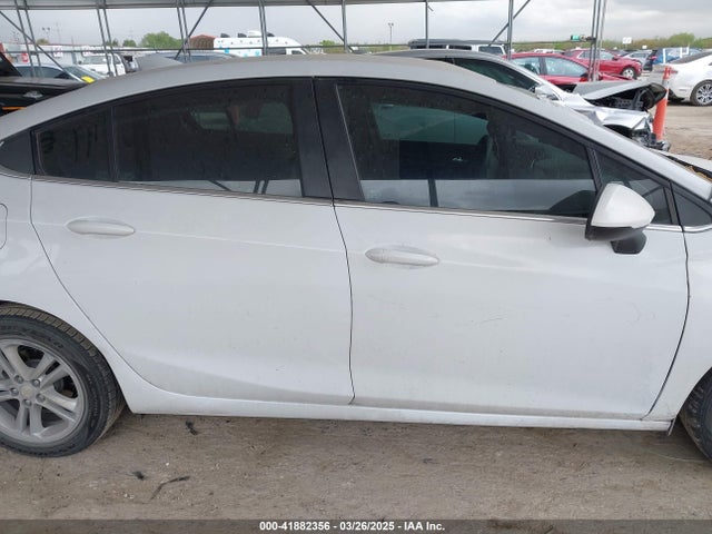 1G1BE5SM8J7237778 Chevrolet Cruze Lt Auto