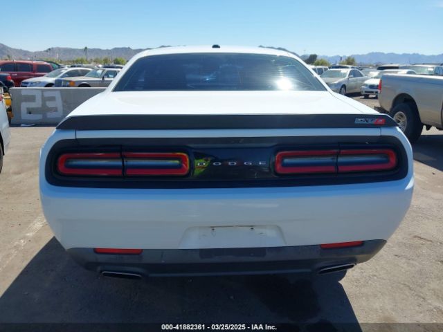 2C3CDZAG1FH821182 Dodge Challenger Sxt
